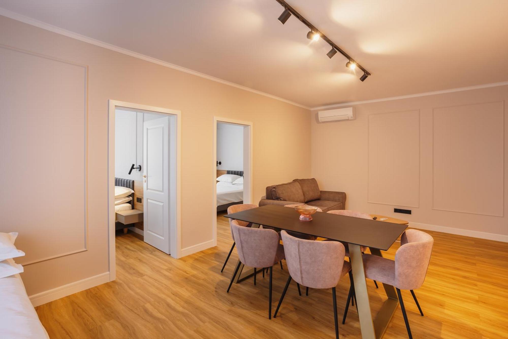 Bloom Downtown Suites Kluž Exteriér fotografie