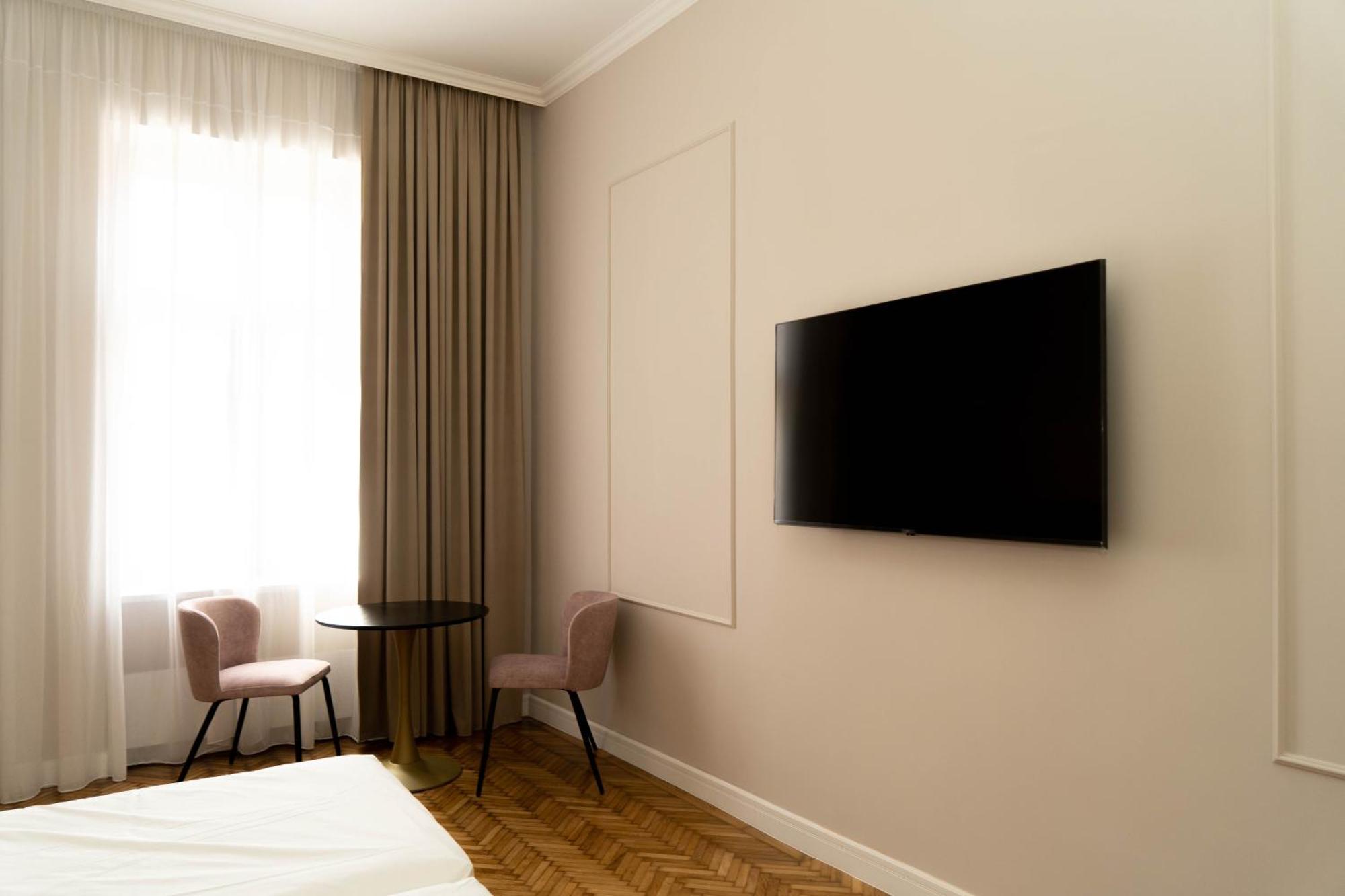 Bloom Downtown Suites Kluž Exteriér fotografie