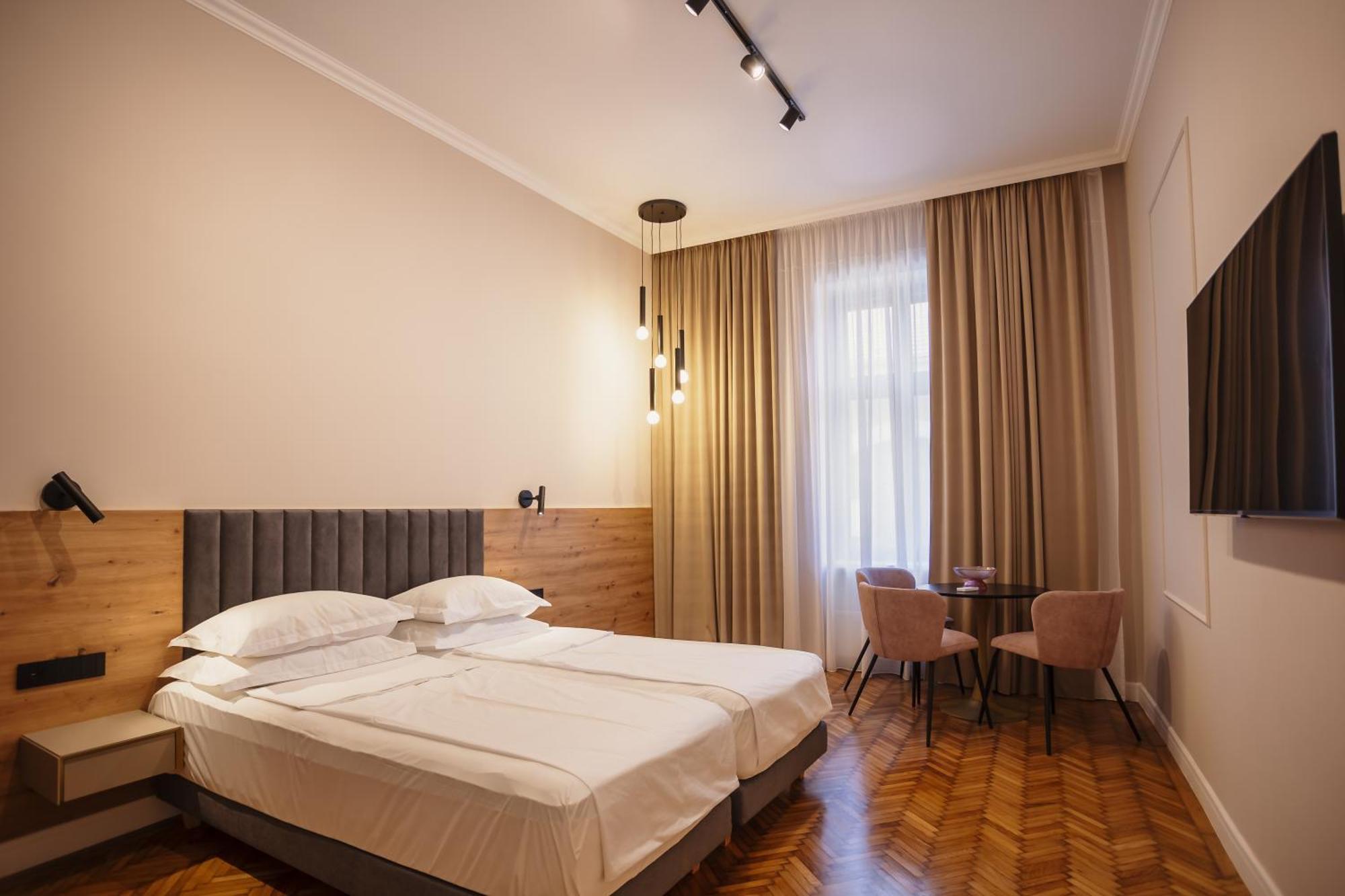 Bloom Downtown Suites Kluž Exteriér fotografie