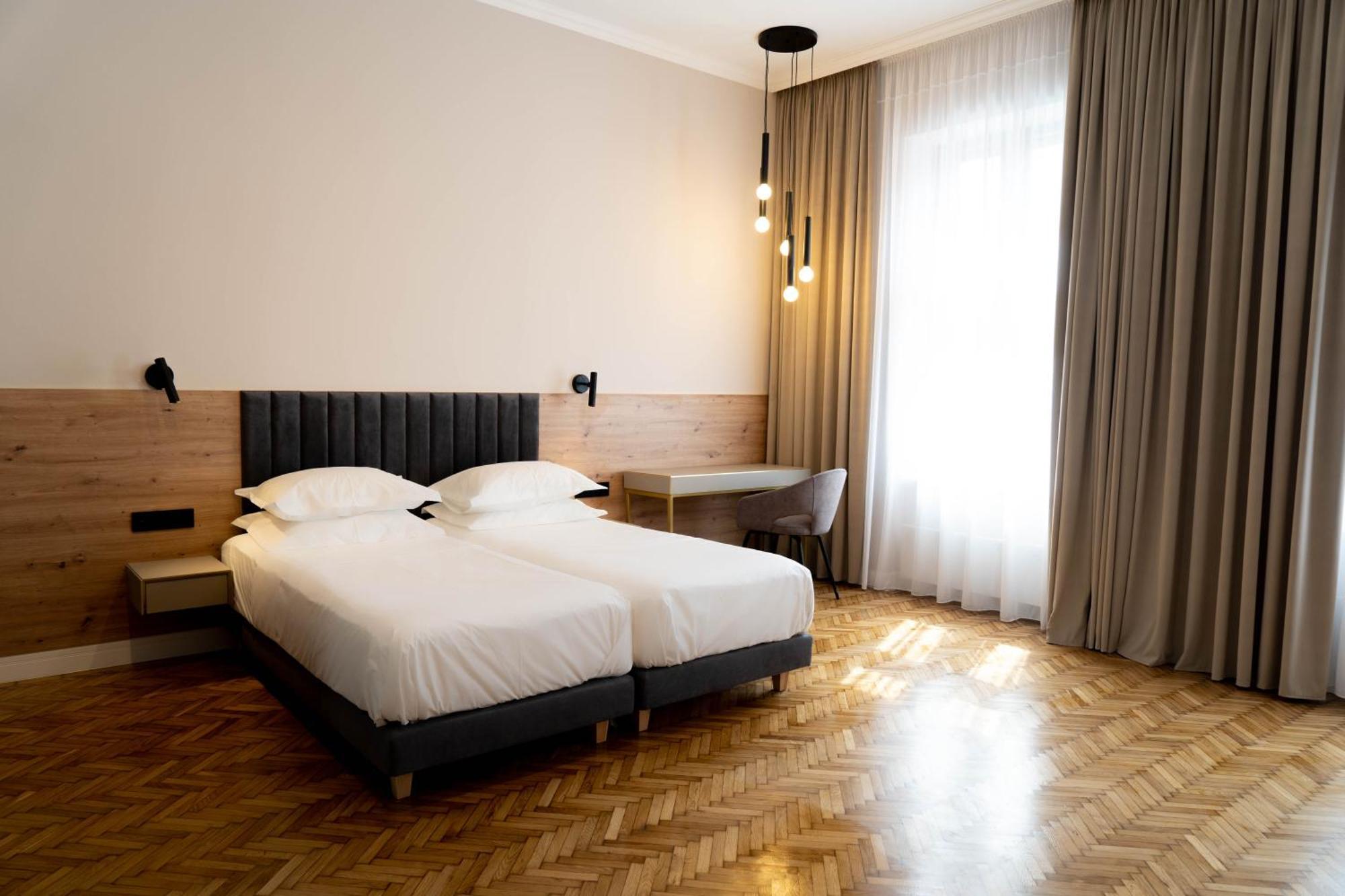 Bloom Downtown Suites Kluž Exteriér fotografie