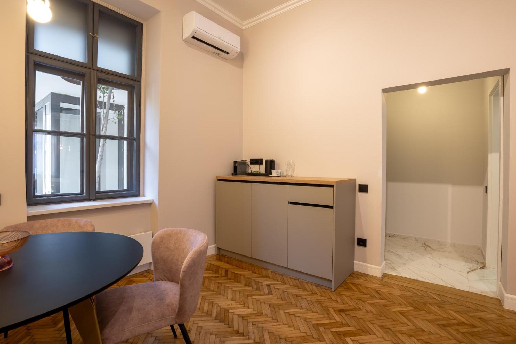 Bloom Downtown Suites Kluž Exteriér fotografie