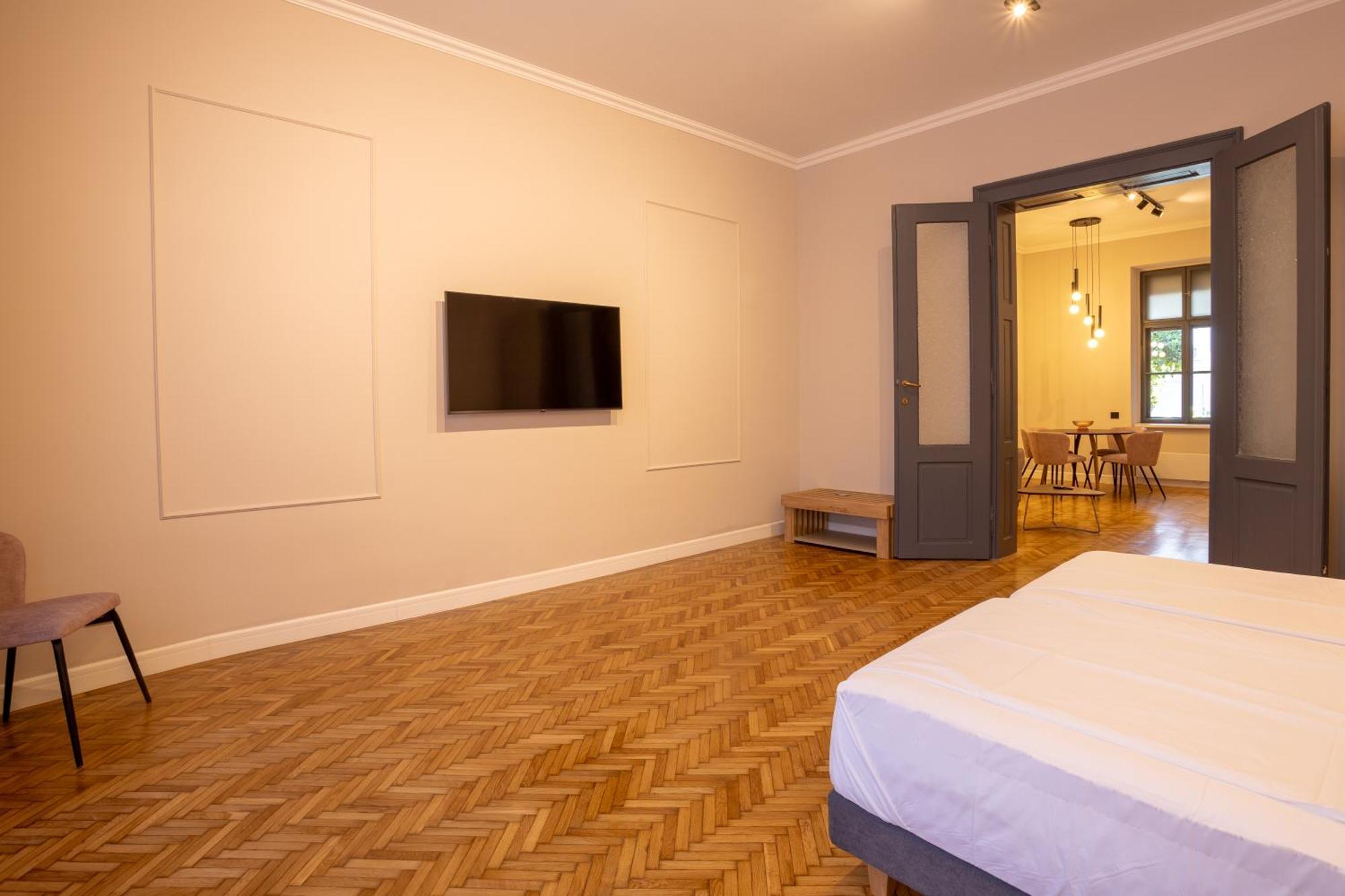 Bloom Downtown Suites Kluž Exteriér fotografie