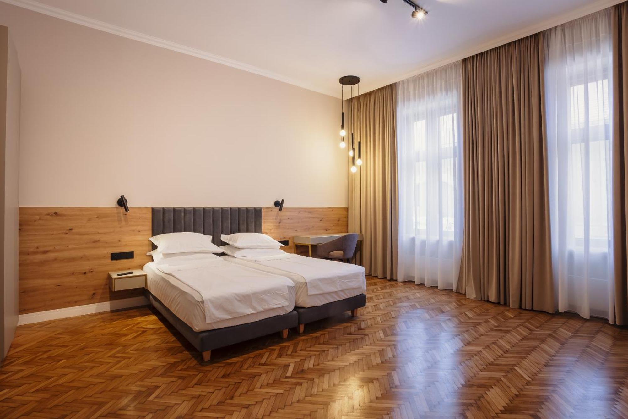 Bloom Downtown Suites Kluž Exteriér fotografie
