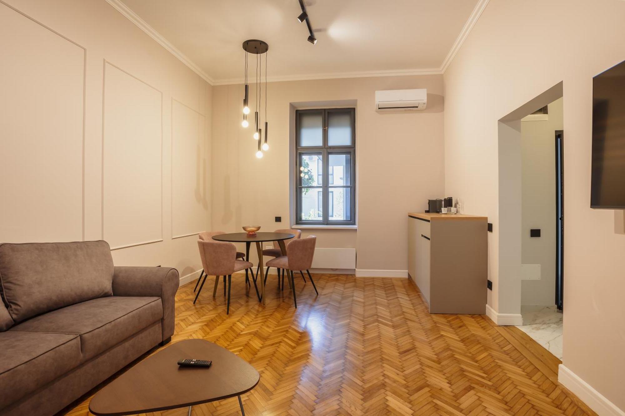 Bloom Downtown Suites Kluž Exteriér fotografie