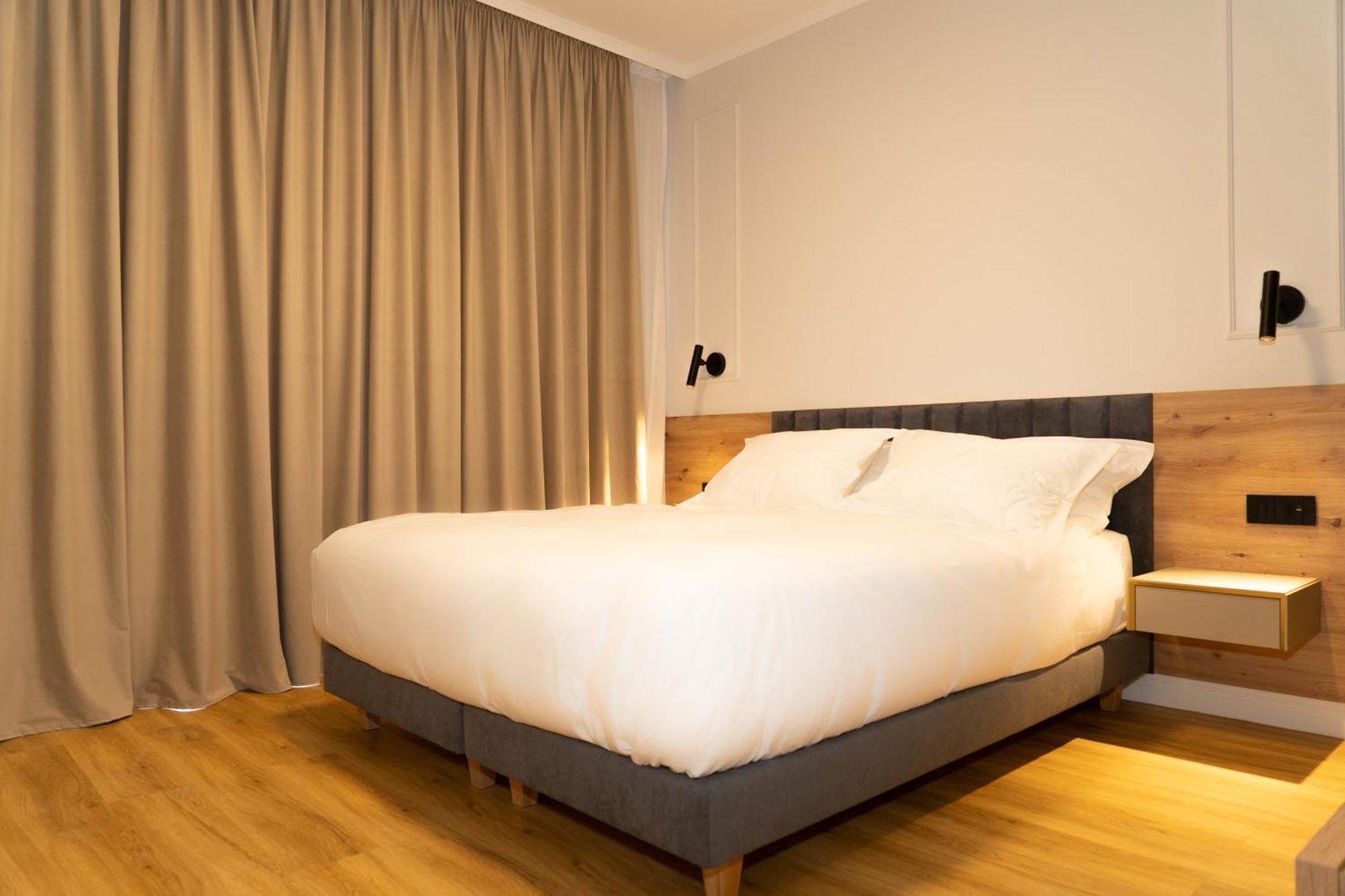 Bloom Downtown Suites Kluž Exteriér fotografie